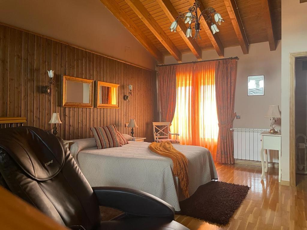 Ambar Spa. Azagalla Rural Casas del Abad Bagian luar foto